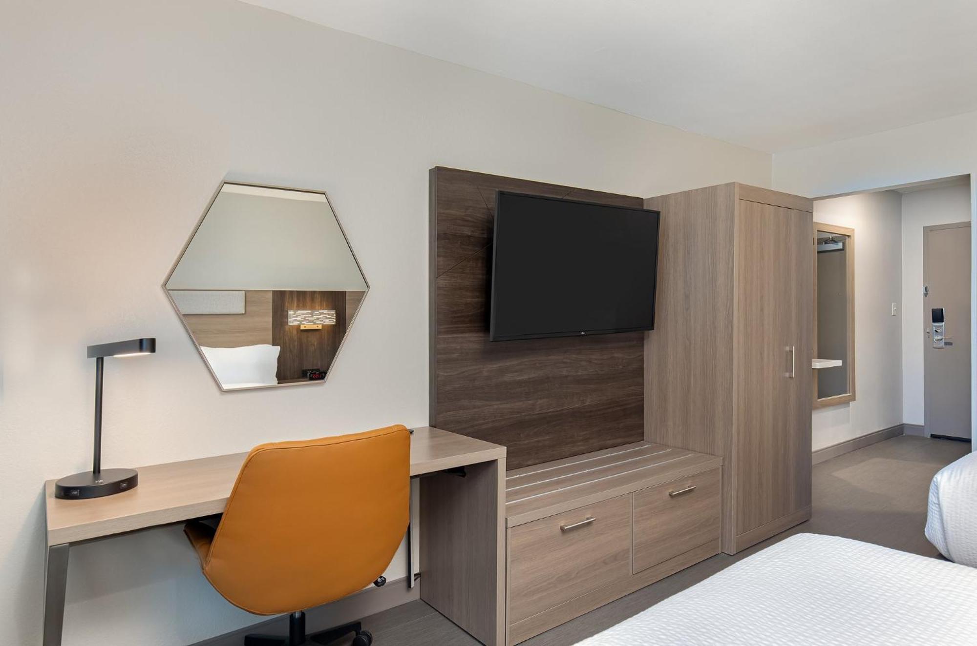 Holiday Inn Express Atlanta Airport - North, An Ihg Hotel College Park Екстериор снимка